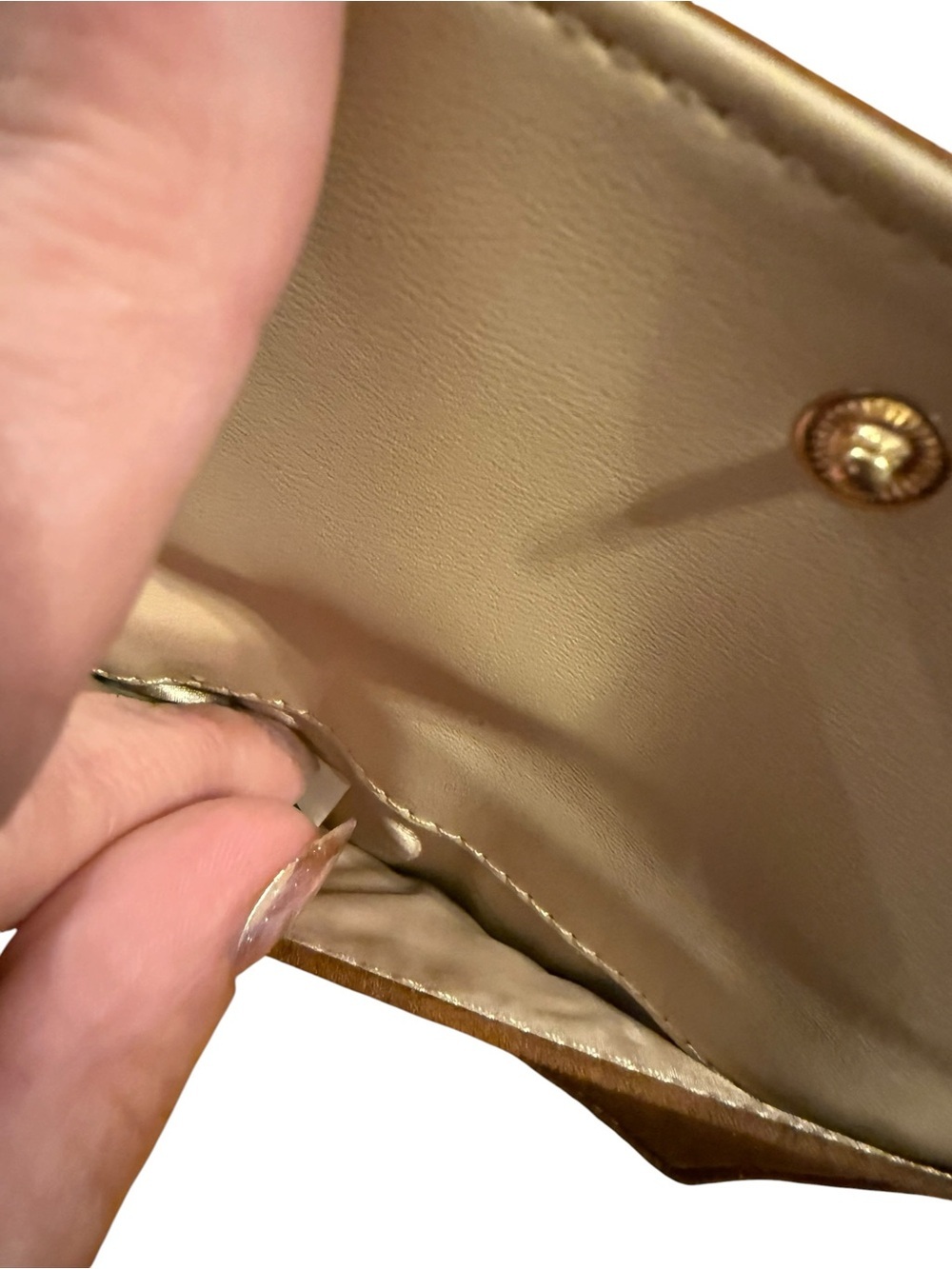 Guess Tan Suede Keyring Card Wallet with Gold Hardware NWT - Picture 6 of 7